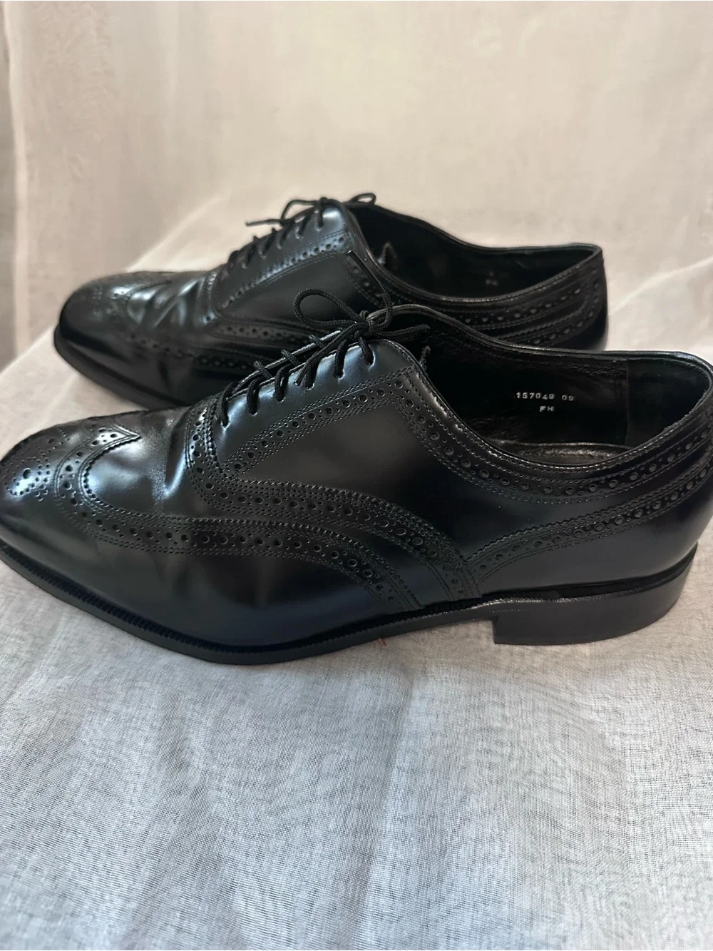 Florsheim Black Leather Wingtip Oxfords 11 3E (wide)